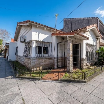 chalet 4 ambientes venta Ramos Mejia