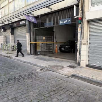 Venta garage - México 400 - Monserrat