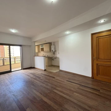 Departamento en venta dos dormitorios- al frente -balcón-la plata