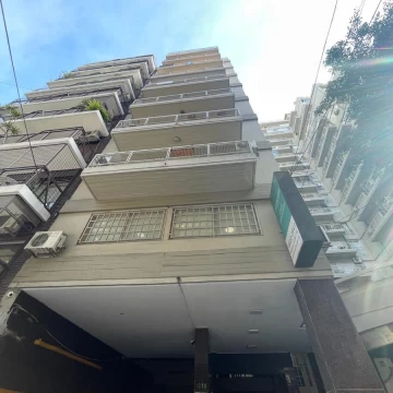 Venta Departamento 2 ambientes Uriburu y Juncal
