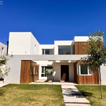 Casa en Santa Ana