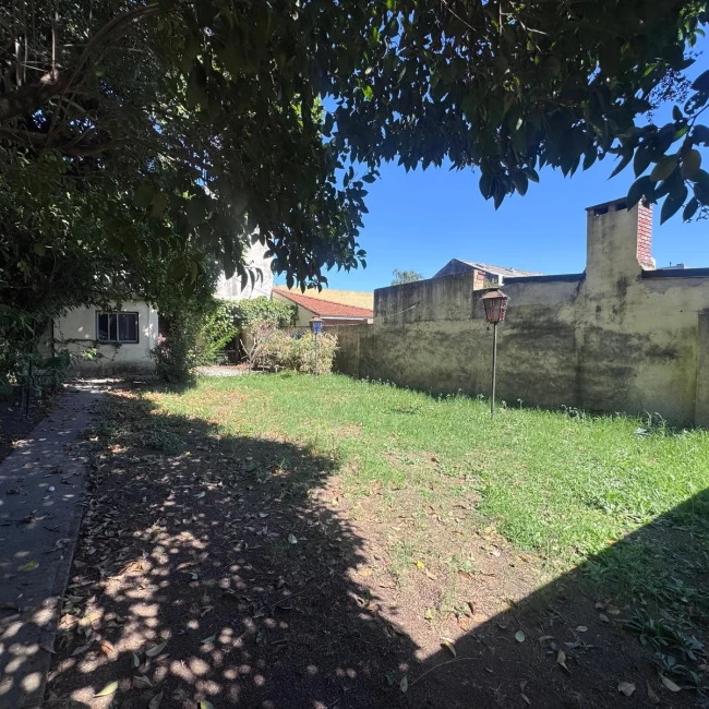 Casa en venta a refaccionar - Vicente López