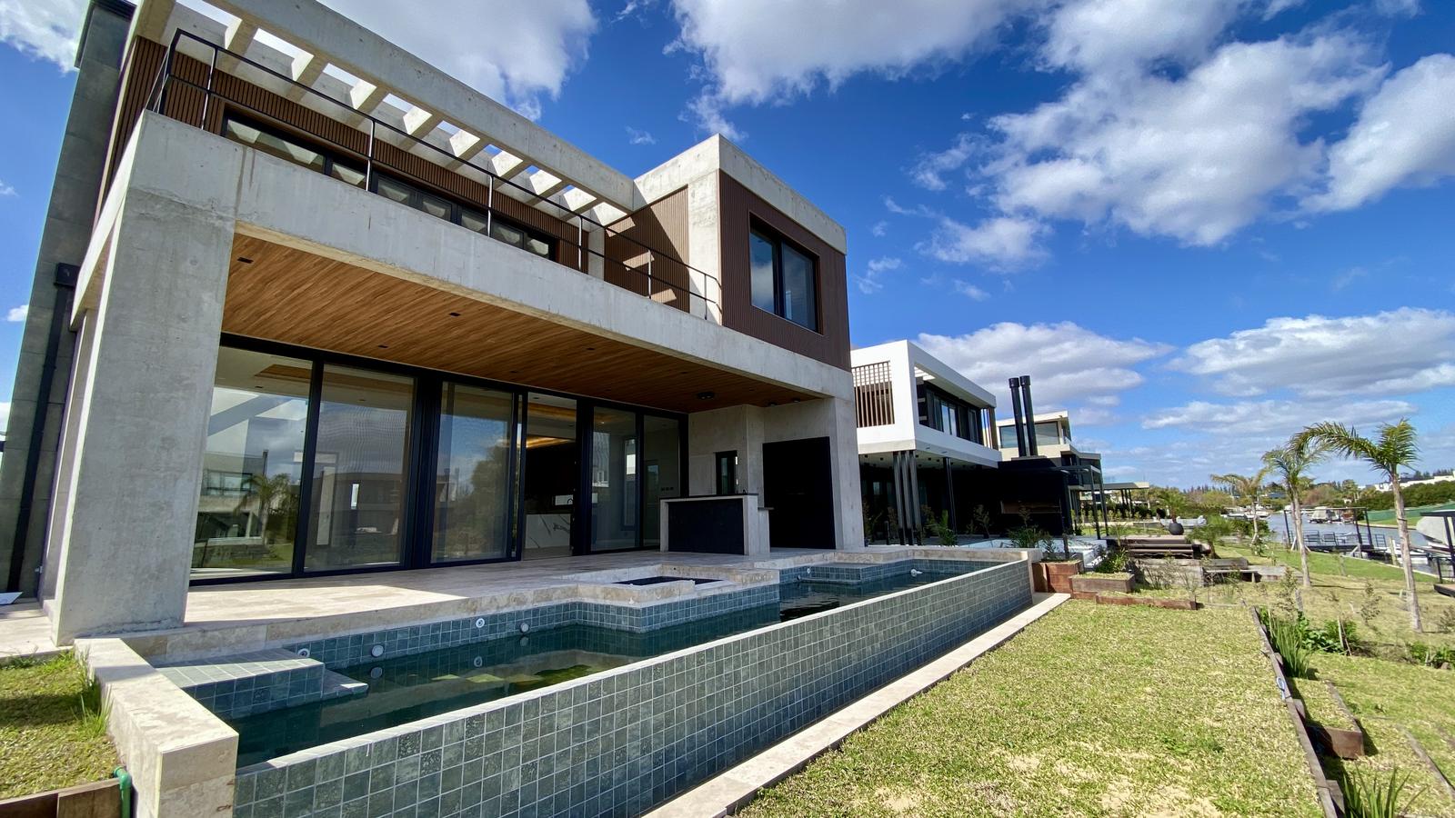 CASA EN EL YACHT NORDELTA EN VENTA - 460 M2 - A ESTRENAR - Principal