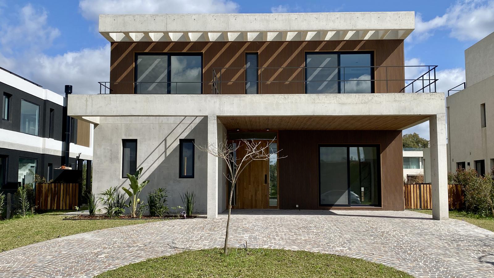CASA EN EL YACHT NORDELTA EN VENTA - 460 M2 - A ESTRENAR - 4