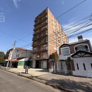 Departamento en Alquiler en Villa Ballester -monoambiente - Céntrico