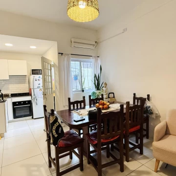 Venta PH 3 ambientes patios excelente estado Coghlan CABA