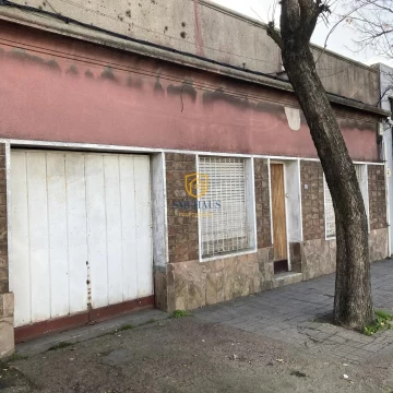 Casa en venta en el centro de Las Piedras