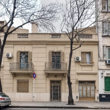 Casa en venta de 6 ambientes en Barracas con  terraza, quincho, parrilla, baulera