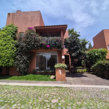 Venta de casa en condominio en San Jerónimo Lídice 