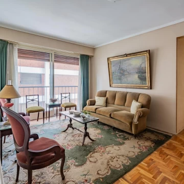 Venta departamento 4 ambientes con dependencia en Belgrano