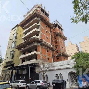 Venta departamento 1 dormitorio en pozo La Plata Centro