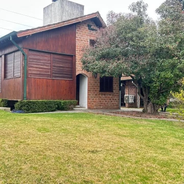  Venta casa en Maschwitz Club
