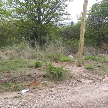 Lote esquina en Villa Giardino 432 (m2)