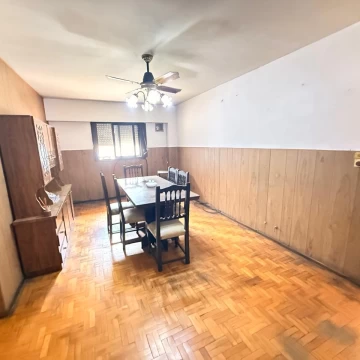 Departamento en venta 2 dormitorios con patio en abasto