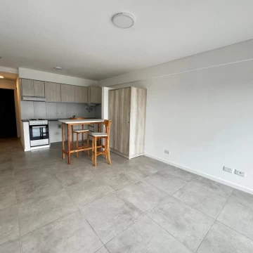 Departamento en Luis Agote