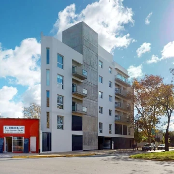 MONOAMBIENTE AMPLIO Y MODERNO