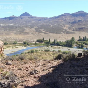 Campo en venta en Esquel Patagonia 9000 has -Ideal Turismo