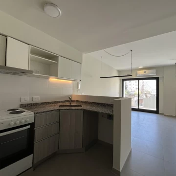 Departamento de 1 ambiente y 1/2 en Parque Centenario en venta