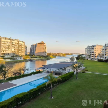 Departamento 2 AMB en venta  con vista al lago, gran terraza en Biguá - Nordelta