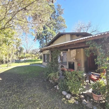CASA VENTA INGENIERO MASCHWITZ s/TERRENO 1400 mts EXC. UBIC. PASEO MENDOZA