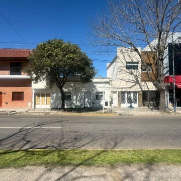 PH 2 dormitorios al frente en venta, Parque Alberti
