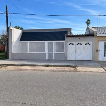 Casa EN VENTA EN CALLE 62 ENTRE 140 Y 141 Los Hornos La Plata