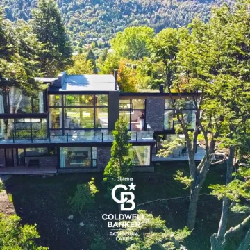 Increíble casa en Alquiler Temporario en Arelauquen Golf