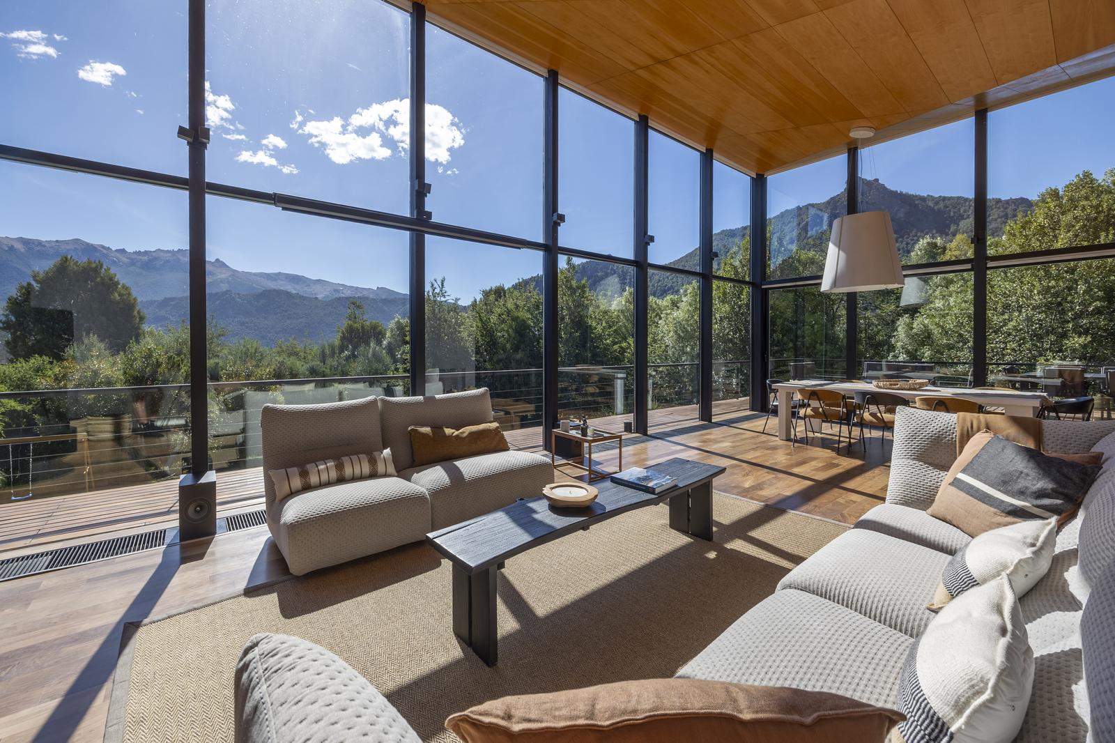 P principal living  vista cerro