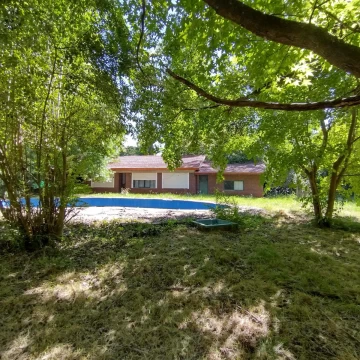 Venta Casa a refaccionar 4 ambientes, lote de 1460 m2, Sakura,Exaltación de la Cruz, SE FINANCIA 50%