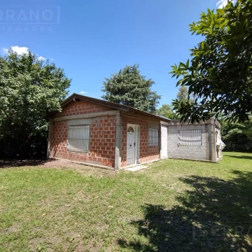 Venta. Casa a terminar. Sobre lote de 700 m2. Parque Sakura. Exaltacion de la Cruz