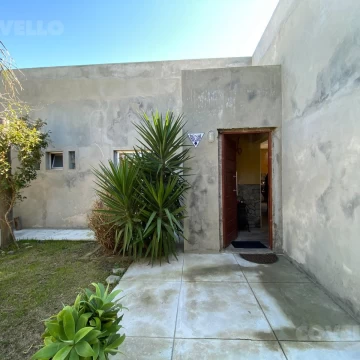 Casa en venta con gran potencial en Colonia del Sacramento