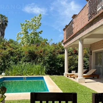 Casa en alquiler temporal 7 ambientes con pileta en Santa María de Tigre