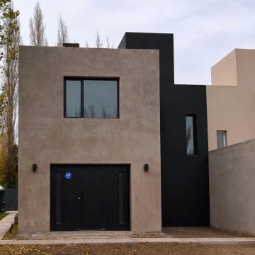 CASA BARRIO LOS PRADOS