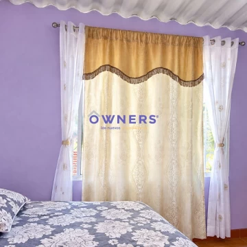 VENTA CASA URB. BEATA MERCEDES MOLINA (VM)