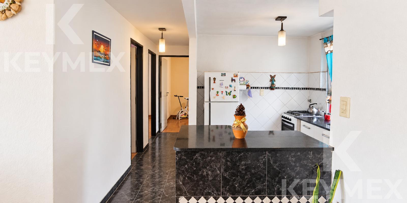 cocina integrada con desayunador