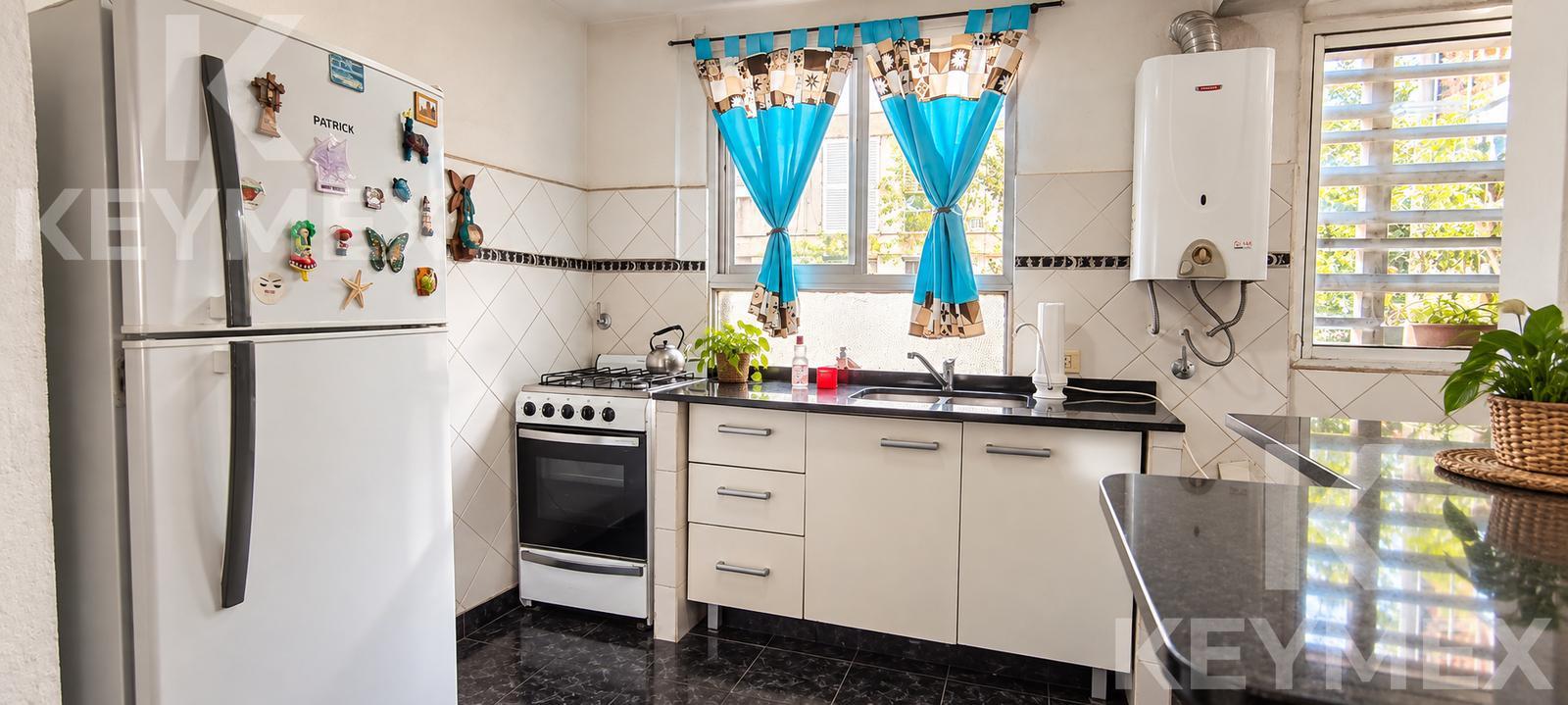 Cocina con ventilación cruzada