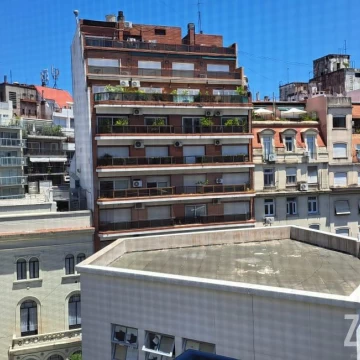 1789399641.jpg