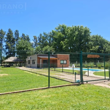 Venta casa 3 ambientes sobre lote 1950 m2 en Parque Sakura III, Exaltacion de la Cruz, APTA CREDITO
