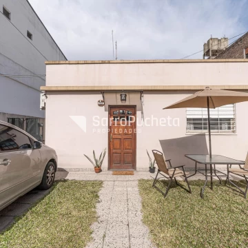Venta PH 3 ambientes al frente con jardín y cochera en Haedo