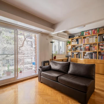 Venta Departamento Colegiales Palpa 3 ambientes 2 dormitorios escritorio balcon baulera