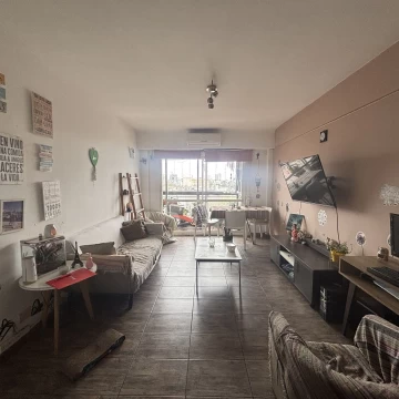 VENTA TRES AMBIENTES CON COCHERA Y BAULERA, CONSTITUCION