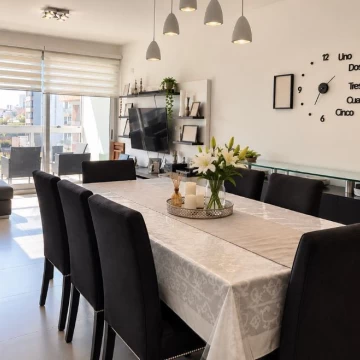 Departamento tres ambientes con cerramiento y cochera full amenities