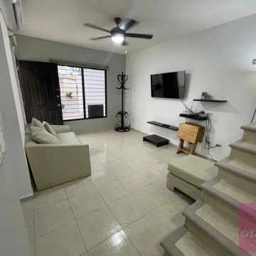 3-Bedroom House for Rent | Cataluña, Playa del Carmen