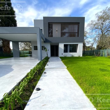 Casa en obra de 5 ambientes en San Juan Chico Hudson Berazategui