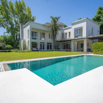 Casa en Venta -6 ambientes-Moderna -Mayling