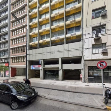 Cochera en Venta/Alquieler en San Nicolás, Excelente Ubicación