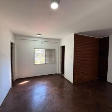 Departamento de un dormitorio a la venta en Av. Pellegrini, Rosario, Santa Fe.