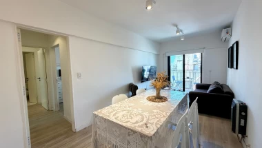 Venta Departamento Zona Rio, Rosario 2 dormitorios restaurado c/ cochera