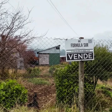 LOTE CON GALPÓN EN VENTA – BARRIO FRUTILLAR