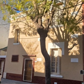 Casa de 3 habitaciones apto crédito a la venta en Liniers